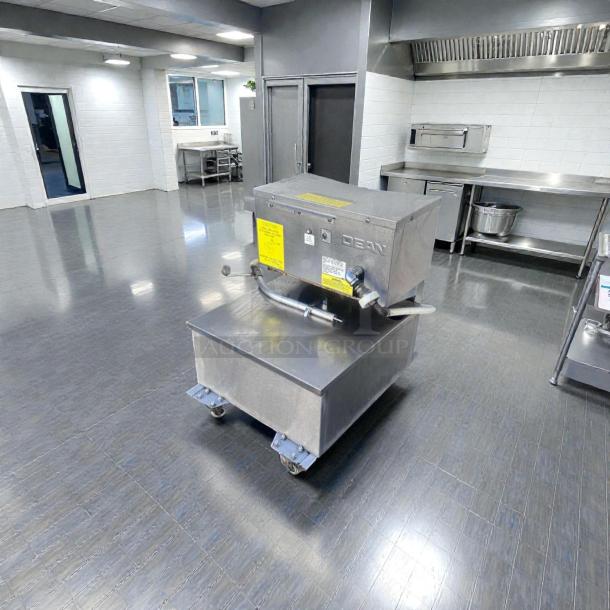 Dean UFM90U80 portable fryer oil filter in premium condition, 110–120V, NSF & UL listed, fully tested.