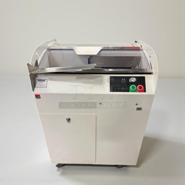 High-grade JAC VPL770 Varia Pro bread slicer, 2020 model, adjustable thickness, excellent condition, fully operational.