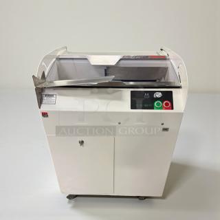 High-grade JAC VPL770 Varia Pro bread slicer, 2020 model, adjustable thickness, excellent condition, fully operational.