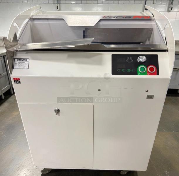High-grade JAC VPL770 Varia Pro bread slicer, adjustable thickness, 2020 model, fully operational, excellent condition.