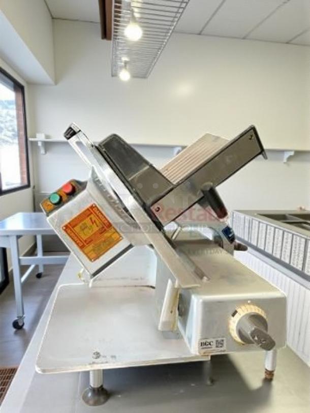 Immaculate Bizerba SE8 manual meat slicer, 13" blade, stainless steel, commercial grade. UL listed, fully operational.
