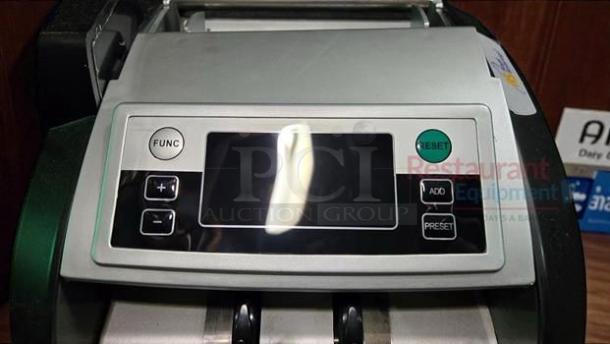 Royal Sovereign RBC-2100 bill counting machine, high-speed, counterfeit detection, external display, superior condition.
