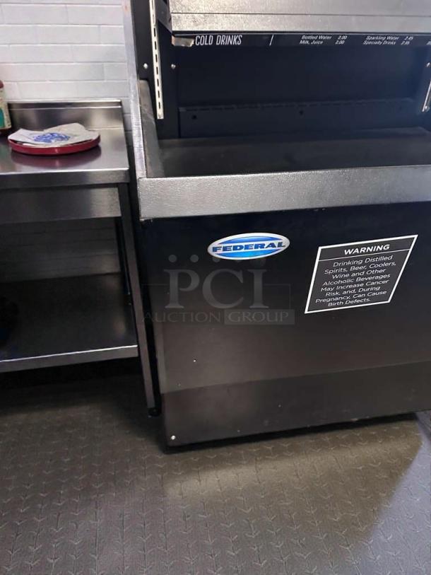 Federal Industries open-top beverage merchandiser, model FED-L-COLD-0333. Outstanding condition, UL listed, fully tested.