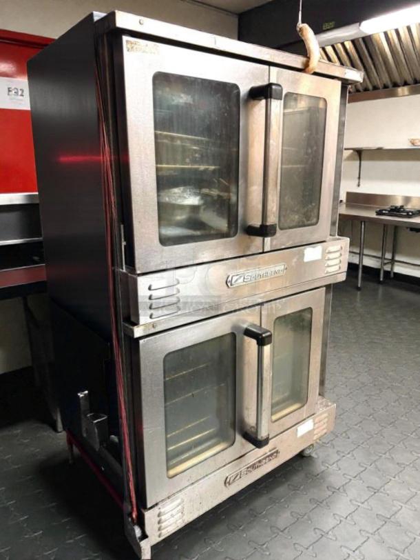 Blodgett double-stack commercial convection oven in stainless steel, exceptional condition, model B-Series/Zephaire, fully tested.