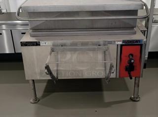 Vulcan VE40 commercial electric tilting skillet, 40-gallon, premium condition, 480V, fully tested, operational controls visible.