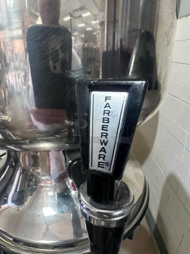 Farberware Commercial Coffee Urn, stainless steel, excellent condition, 115V, fully tested, model FAR-S-BEV-0364.