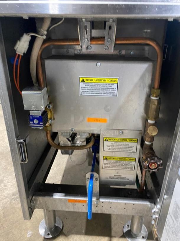 Pitco SRTE commercial stainless steel electric pasta cooker, 16.5 gal, with backsplash, digital control, on legs, 208V 1-phase.