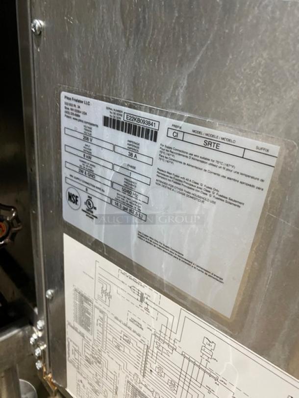 Pitco SRTE electric pasta cooker, stainless steel, 16.5 gal, digital control, with back splash, 208V 1 Phase, on legs.