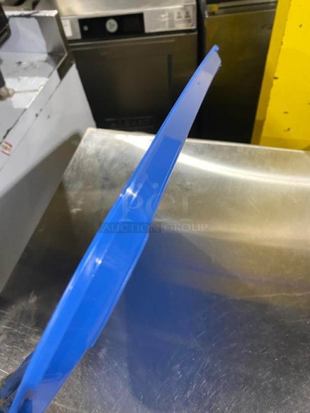 NEW Cambro 14"x18" blue serving tray, Model 1418FF168. Durable plastic, ideal for fast food use. Pristine condition.