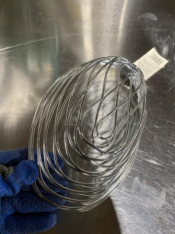 American Metalcraft FRUC16 chrome-plated 9"x6" oval birdnest basket, new condition, displayed with a glove; tag visible.