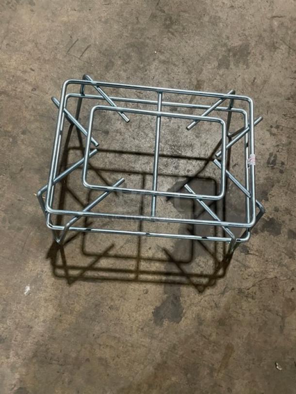 New Winholt W1014 wired steel merchandising/display stand, 10"x14", 500 lb capacity, on legs, commercial use.