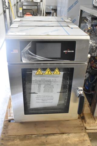 Brand new Alto Shaam CTX4-10E stainless steel commercial combi oven, boilerless, model 2022, 380-415V, 3 phase.