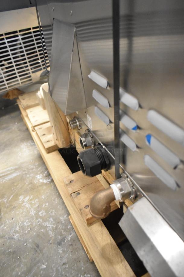 BRAND NEW 2022 Alto Shaam AR-7T Commercial Rotisserie Oven with 7 spits, electric, 380-415V, 1 Phase, on pallet.