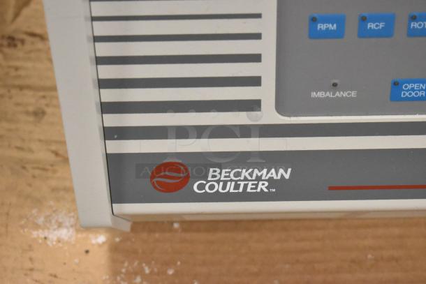 Beckman Coulter Allegra 25R Centrifuge control panel, showing buttons and logo, in good condition.