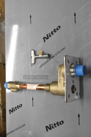 BRAND NEW Zurn Elkay Z1321-CXL-8 Wall Hydrant, Ecolotrol 8", copper, visible Nitto packaging. Scratch and dent condition.