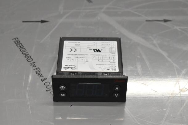 Danfoss ERC112C controller, new condition, model no. 0003937, visible display and control buttons.