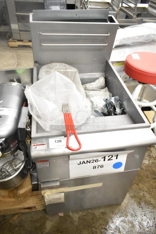 Brand new Avantco FF100 liquid propane fryer, 70-100 lb capacity, 150,000 BTU. Stainless steel, scratch and dent condition.