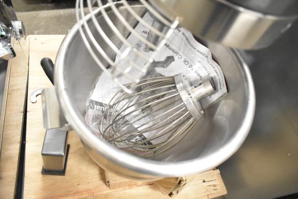 Avantco 177MX10H 10 Quart Planetary Dough Mixer with bowl, guard, whisk, brand new with scratch and dent. 120V, 1 Phase.