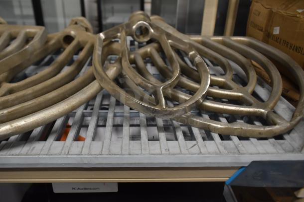 9 durable paddle attachments for Hobart mixer, metal construction, light wear, suitable for various mixing needs.