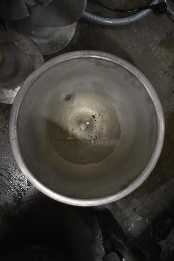 Eight-piece set with 3 mixing bowls and 5 dough hook attachments, compatible with Hobart mixer. Used condition.