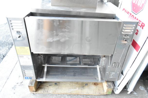 BRAND NEW 2021 Nieco JF93E BroilVection Conveyor Grill, 208V, 3 Phase. Stainless steel, commercial, countertop model.