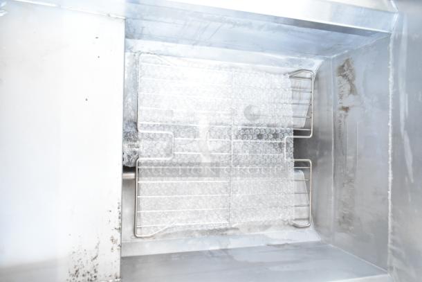 Brand new 2021 Frymaster FPPH255CSE propane deep fryer, featuring 4 metal fry baskets and filtration system. 80,000 BTU.