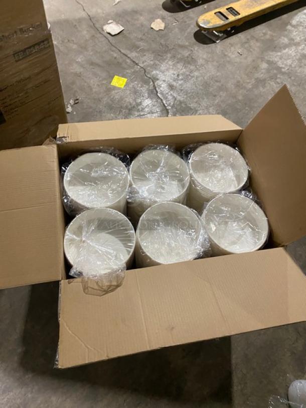 Brand new Karat 48 oz. round short paper food buckets, model FP-PSB48, in an open box, 270 per case.