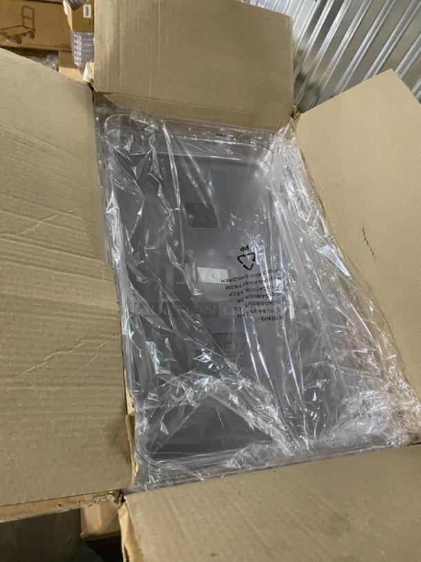 Winco SP7102 clear polycarbonate full-size food pan, 2.5" deep, brand new in packaging, visible label: recycling icon.