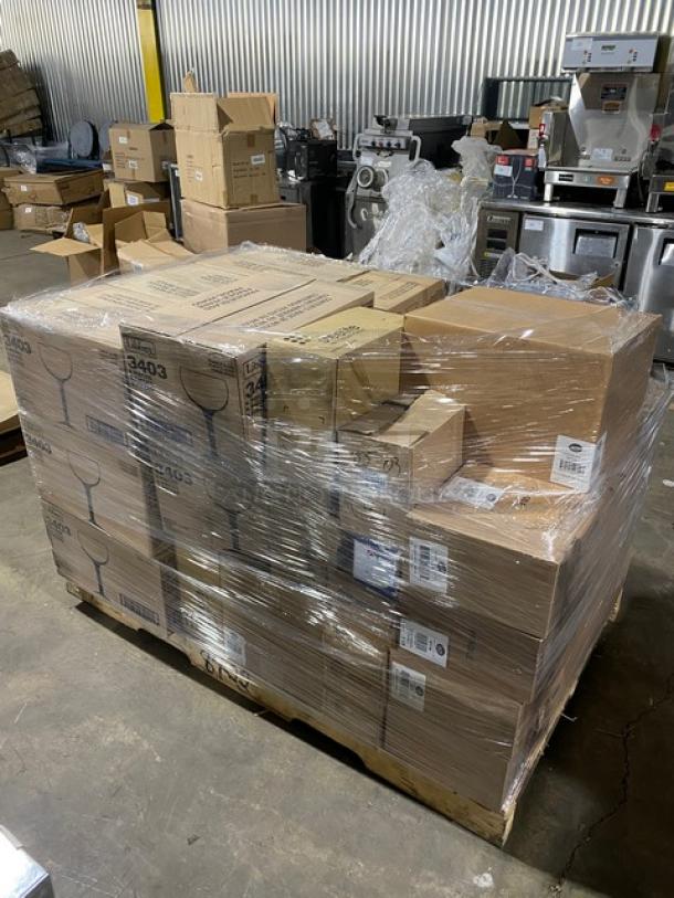 Brand new mixed pallet with Libbey and TableCraft glassware. Includes Super Bowl glasses, wine goblets, mini martini glasses, and oil & vinegar sets.