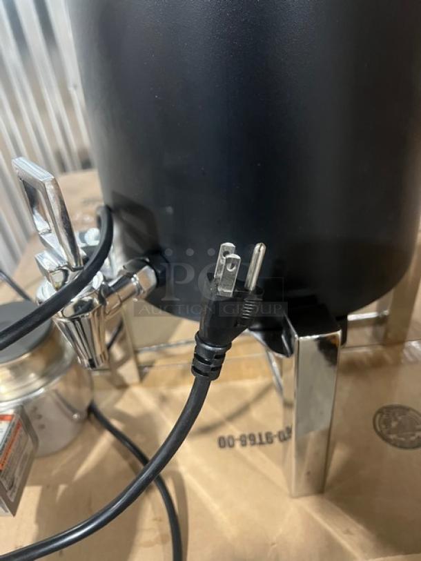 Steelite D.W. Haber black coated coffee chafer urn with polished accents, includes Vollrath 46060 electric heater, 120V. Brand new.
