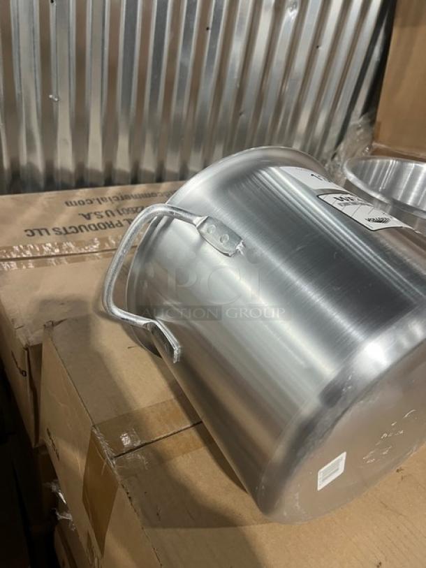 Brand new Vollrath Wear-Ever 12 Qt. aluminum stock pot, model 4303, with rolled edge, commercial grade.