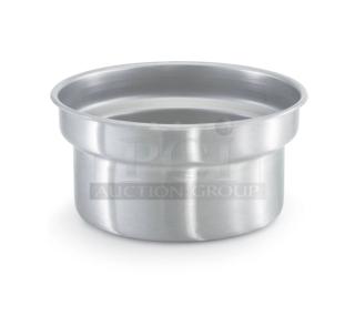BRAND NEW Vollrath 78194 Commercial Stainless Steel 7-1/4 Qt. Round Vegetable Inset Pan, pristine condition.