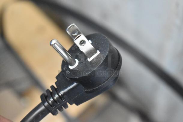 Plug for 2025 Hoshizaki AM-50BAK-AD ice machine, 115 volts, 1 phase, brand new condition.