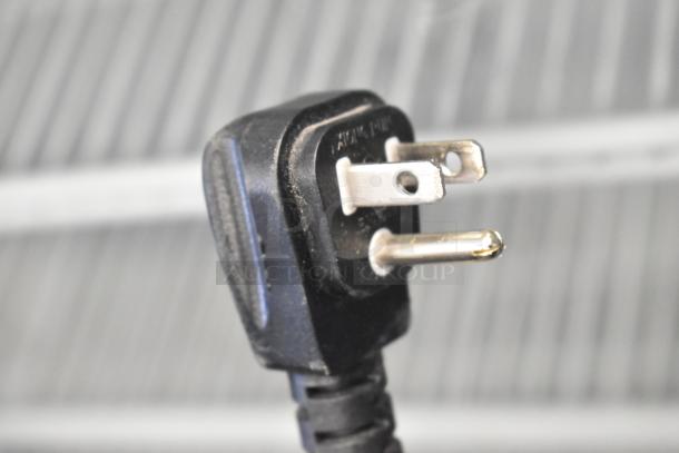 2019 Habco SE18 Cooler Merchandiser power plug, showing 115 volts, 1 phase compatibility.