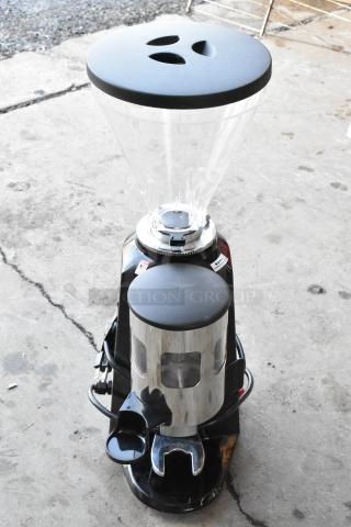 BRAND NEW SCRATCH AND DENT! Estella 236ECEG26 Commercial Countertop Espresso Bean Grinder. 110/120 Volts, 1 Phase. - Item #1233537