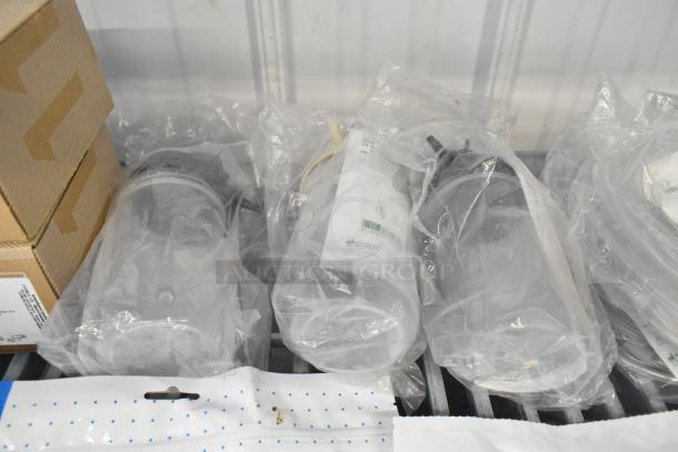 16 various CPAP items including Humidair11 39100, Climatelineair 11 Amer 39102, Airfit P30I 63854, sealed packaging.