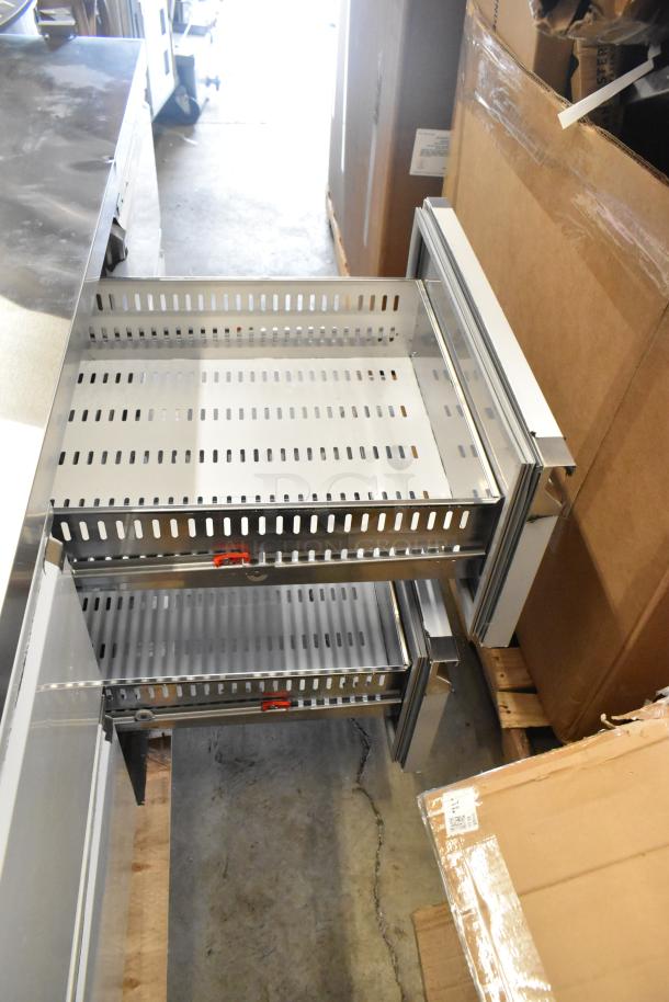 Brand new Avantco 178SSPPT3H commercial pizza prep table, 6 drawers. Scratch and dent condition, 115 volts, 1 phase.