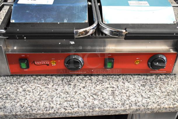BRAND NEW 2025 Avantco 177PG400 Dual Panini Grill, grooved plates, 19 5/8" x 9 1/8" surface, 120V, 1 phase, scratch and dent.