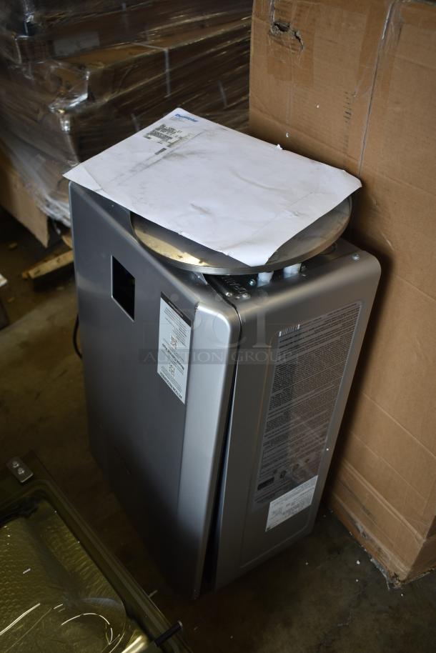 BRAND NEW Rinnai SENSEI RX199iN tankless water heater, 199,000 BTU, 11.0 GPM, 120V. Scratch and dent condition.