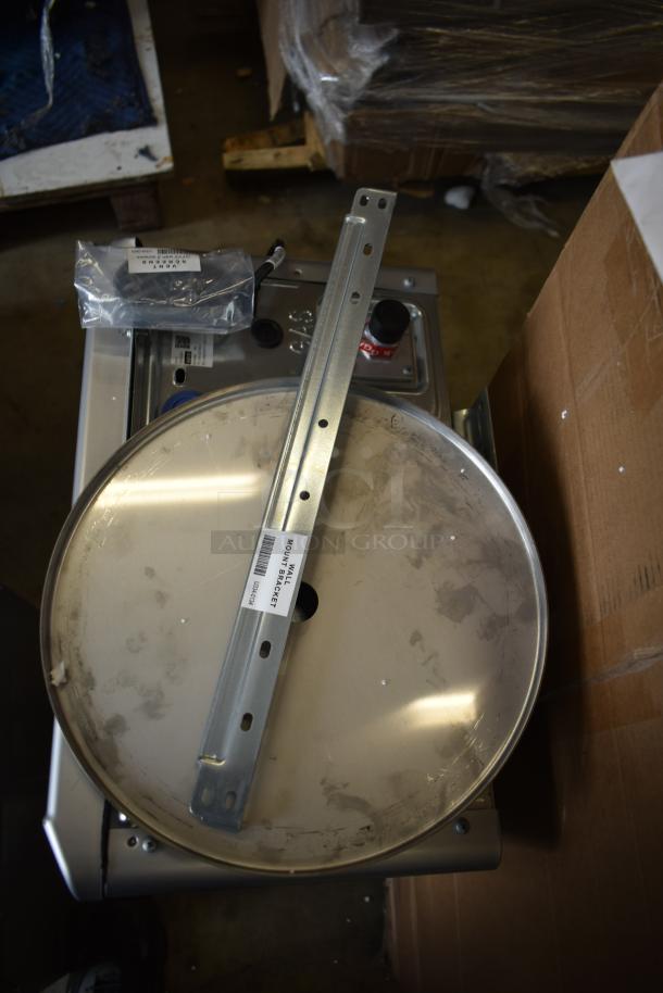 Brand new Rinnai SENSEI RX199iN tankless water heater. Includes wall mount bracket. Scratch and dent condition. 199,000 BTU.