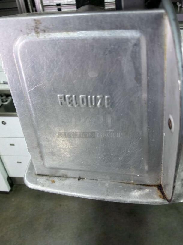 Pelouze Y32R Mechanical Portion Scale, excellent condition, 32 lb capacity, NSF & UL listed, fully operational, engraved "PELOUZE".