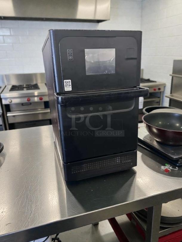 Commercial countertop rapid cook microwave oven, exceptional condition, touch display, 115V, fully tested, model CTR-M-RCO-0383.