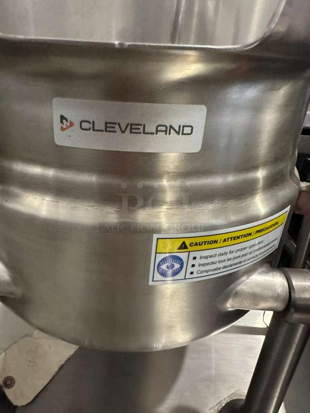 Brand new Cleveland 24GMK6200 commercial gas steam kettle, 24-gallon, stainless steel, NSF & CSA certified, fully tested.