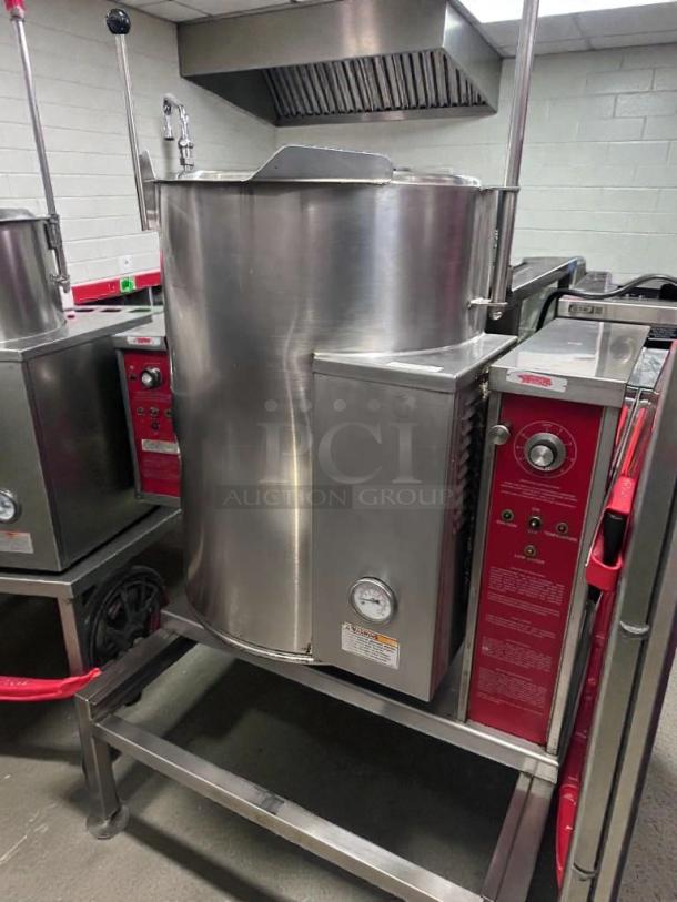 Cleveland Range 24GMK6200 gas steam kettle, stainless steel, like-new, NSF & CSA certified, fully tested, commercial use.