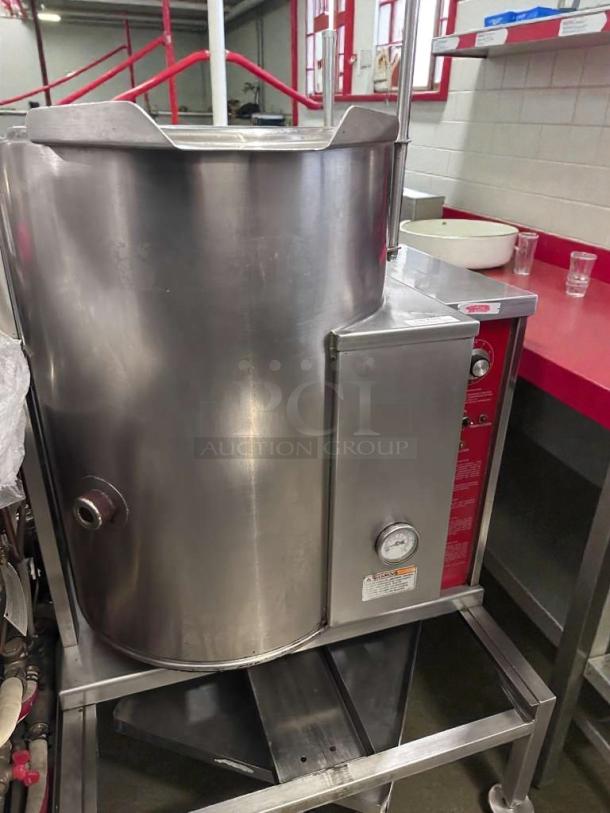 Like-new Cleveland Range 24GMK6200 gas steam kettle, stainless steel, NSF & CSA certified, fully tested, commercial use.