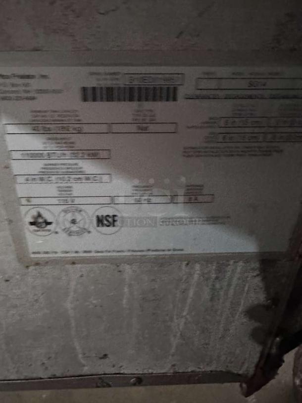 Pitco SG14 commercial gas fryer, 40 lb capacity, natural gas, excellent condition, NSF & CSA certified, fully operational.