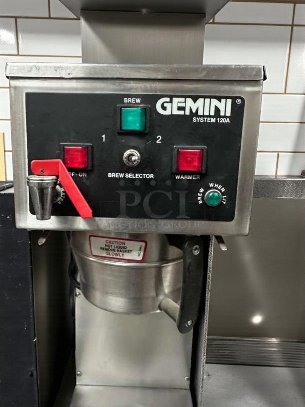 Wilbur Curtis Gemini System dual brew coffee brewer, exceptional condition, UL & NSF listed, fully tested, model 120A.