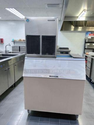 Hoshizaki E-1001MAH commercial ice maker with storage bin, air-cooled, UL & NSF listed, exceptional condition, fully tested.