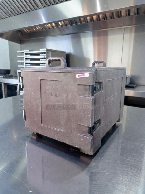 CARLISLE Insulated Food Transport Carrier, brown, premium condition, NSF certified, handles, fully operational. Model: CAR-S-FHC-0418.