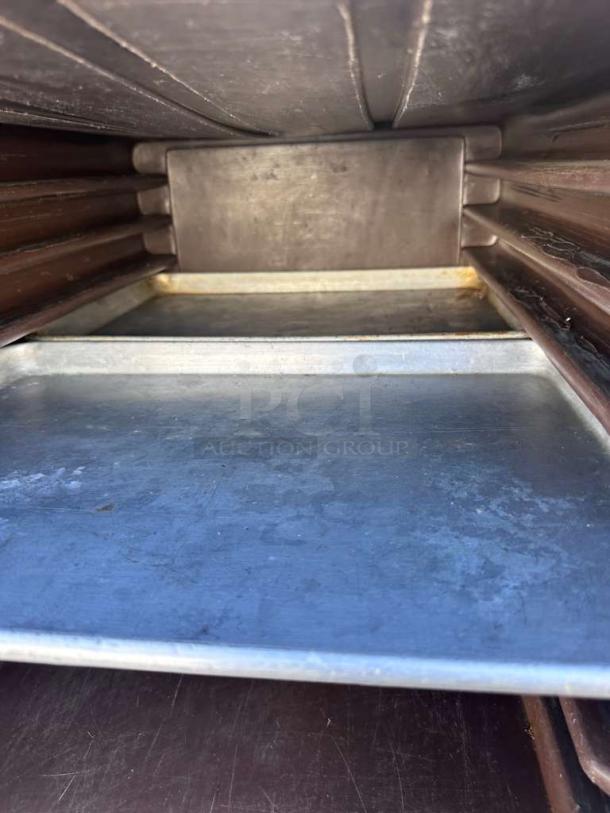 Carlisle Insulated Food Carrier, commercial-grade, NSF certified, premium condition interior with metal trays, model CAR-S-FHC-0418.